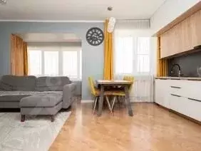 3-к кв. Иркутская область, Иркутск ул. Владимира Давыдова, 33 (55.4 м) - Фото 0