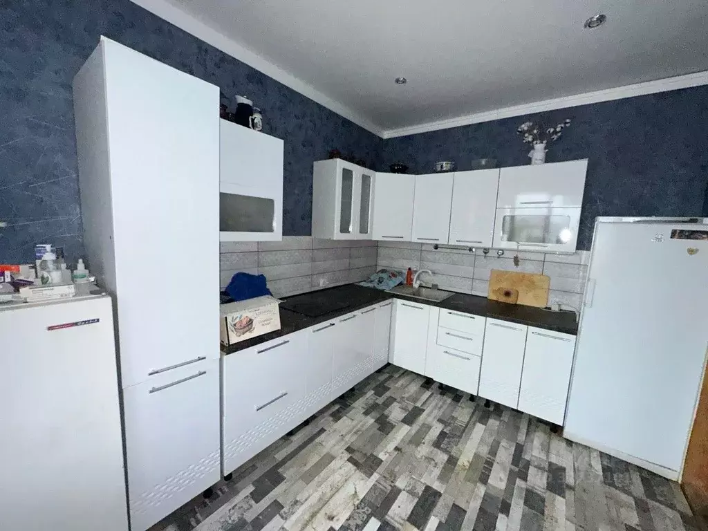 Дом в Астраханская область, Наримановский район, пос. Трусово Школьная ... - Фото 1