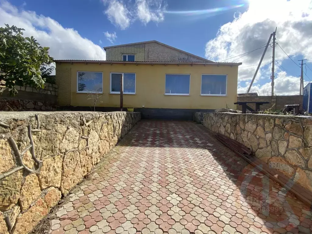 Дом в Крым, Черноморское пгт, Кипарис СНТ 20П (160 м) - Фото 1