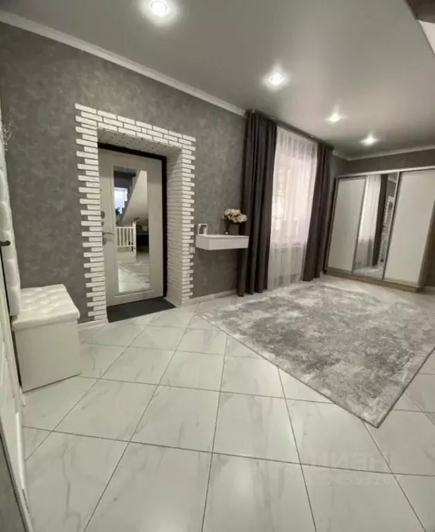 Дом в Краснодарский край, Темрюк ул. Мира (194 м) - Фото 1