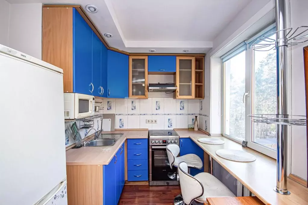 3-к кв. Новосибирская область, Новосибирск Академгородок мкр, ул. ... - Фото 1