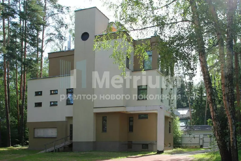 Продается дом в пос. Сосновый Бор - Фото 1