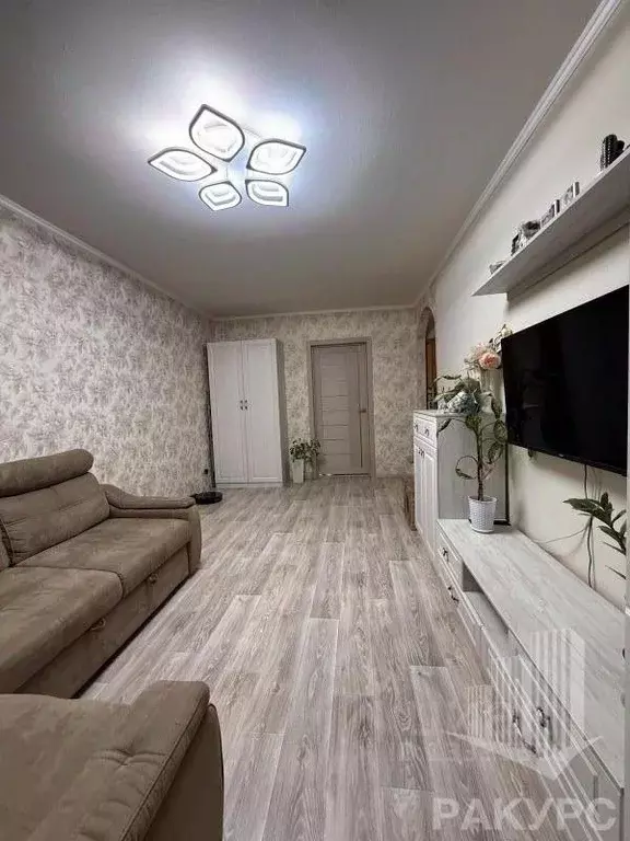 3-к кв. Пермский край, Пермь ул. Мира, 113 (60.7 м) - Фото 1