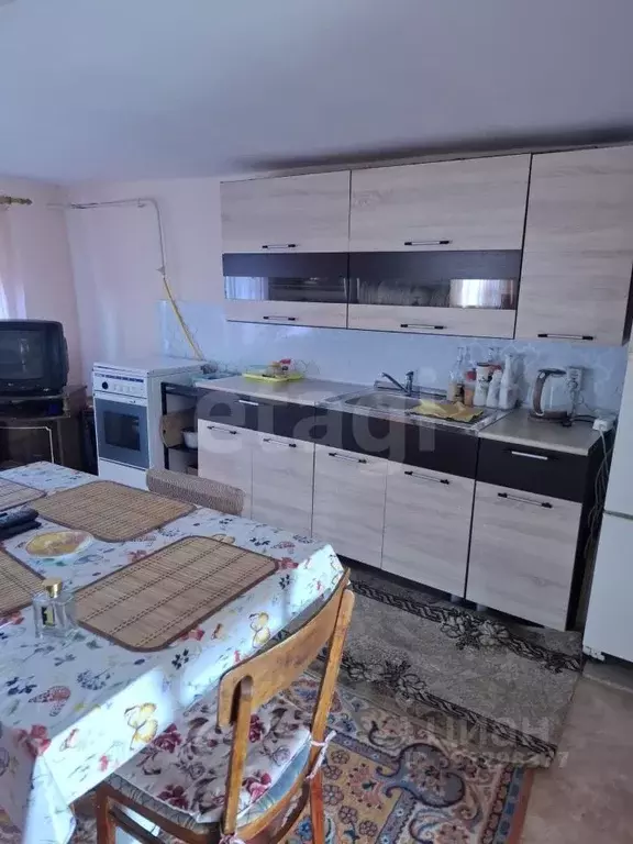 Дом в Ульяновская область, Чердаклинский район, Калмаюрское с/пос, с. ... - Фото 2