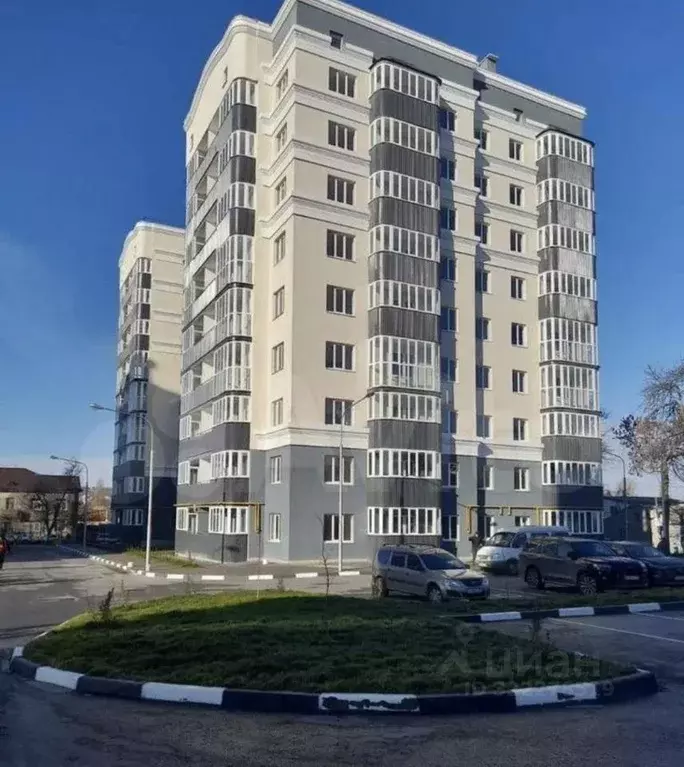 3-к кв. Крым, Симферополь ул. Индустриальная, 28к1 (70.0 м) - Фото 0