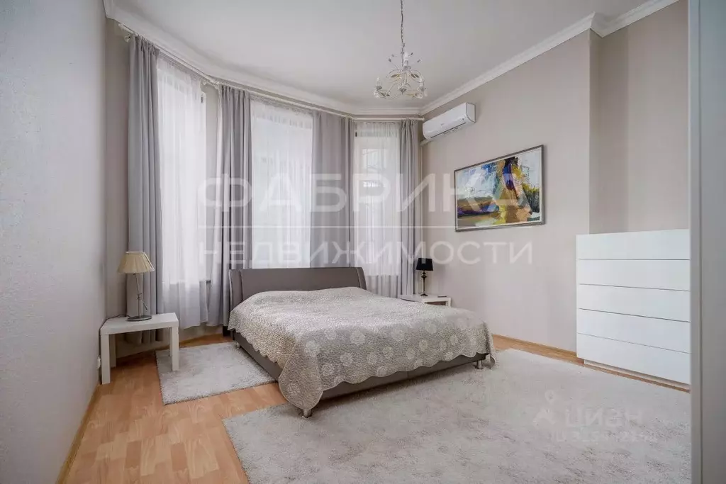 3-к кв. Санкт-Петербург Большая Конюшенная ул., 19/8 (112.0 м) - Фото 0