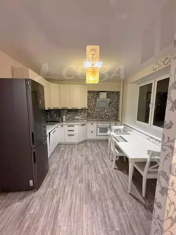 2-к кв. Тюменская область, Тюмень ул. Николая Ростовцева, 2 (96.2 м) - Фото 1