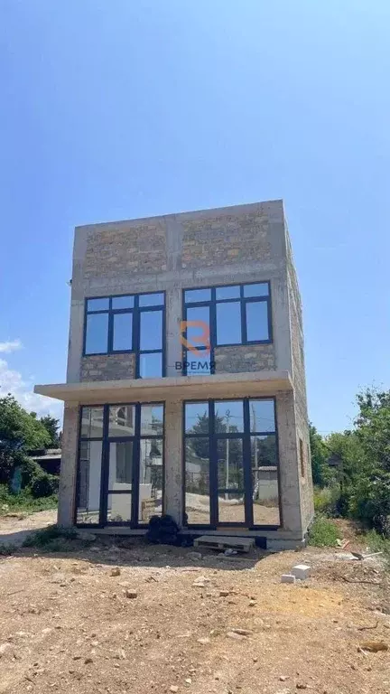 Дом в Севастополь Ленинский муниципальный округ,  (100 м) - Фото 1