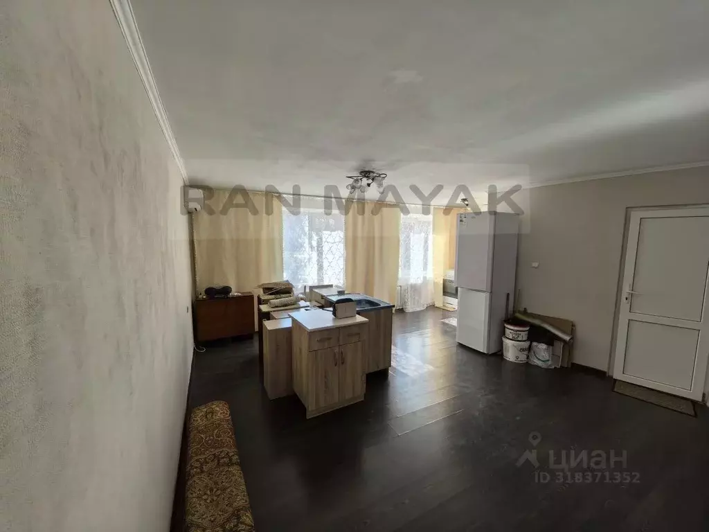 2-к кв. Адыгея, Майкоп ул. Димитрова, 23 (51.0 м) - Фото 0
