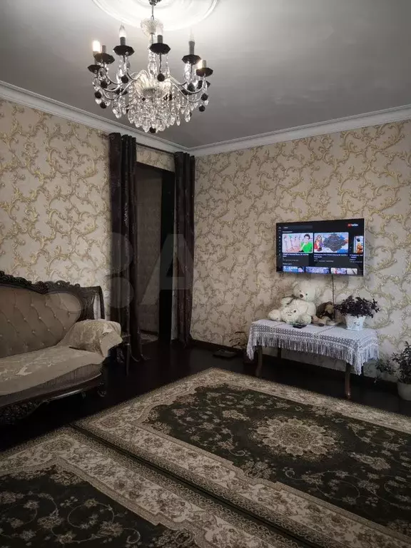 Дом 308 м на участке 6 сот. - Фото 1