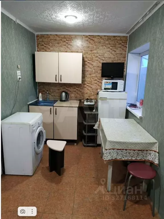 Студия Свердловская область, Екатеринбург ул. Тальковая, 6 (18.0 м) - Фото 1