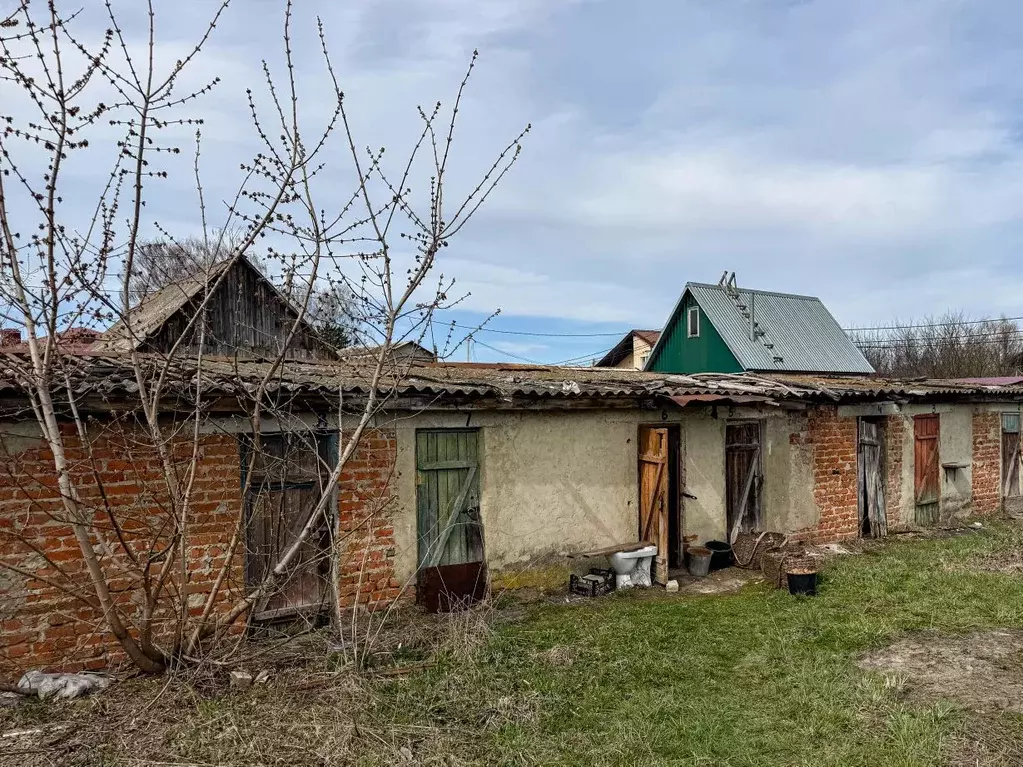 Помещение свободного назначения в Орловская область, Кромы пгт ул. К. ... - Фото 0