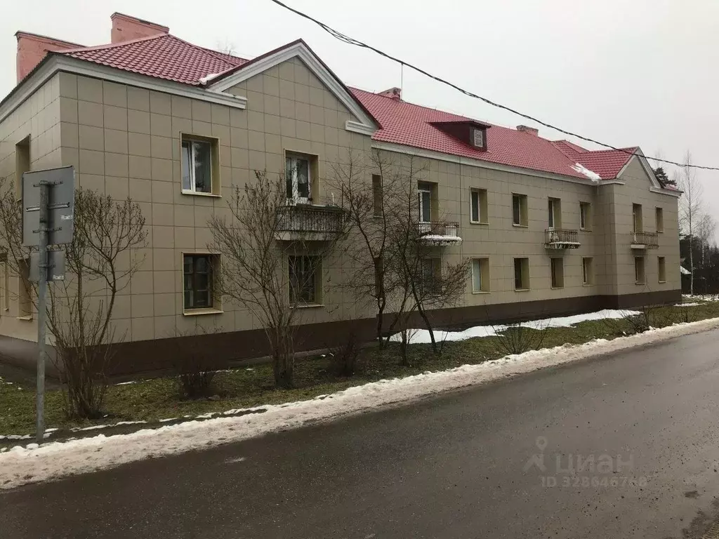 2-к кв. Ленинградская область, Тихвинское городское поселение, пос. ... - Фото 1