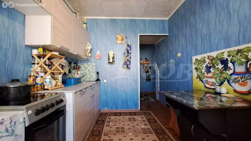 3-комнатная квартира: Тюмень, улица Мельникайте, 129 (67 м) - Фото 2
