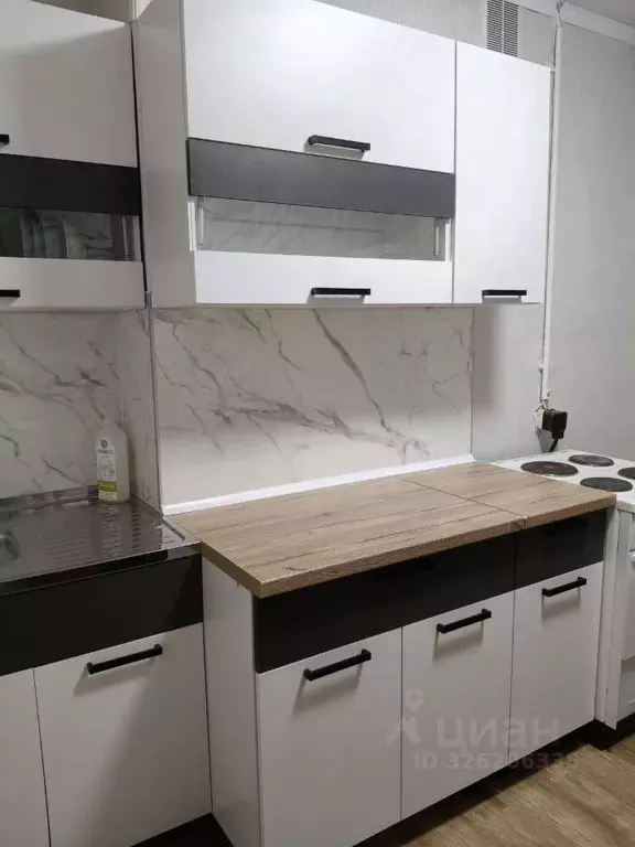 1-к кв. Омская область, Омск ул. Куйбышева, 142 (31.9 м) - Фото 1