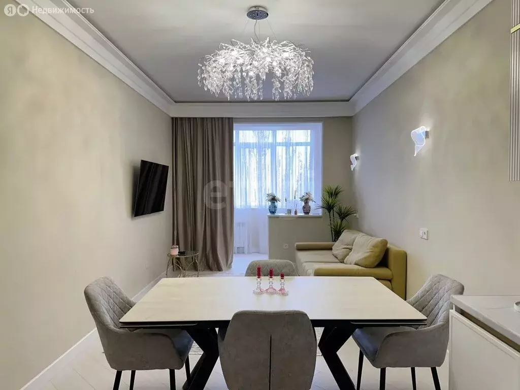 3-комнатная квартира: Махачкала, проспект Петра I, 89 (93 м) - Фото 2