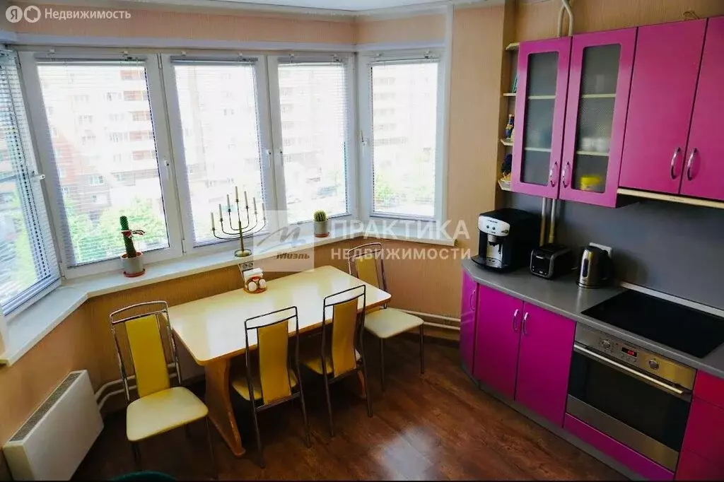 2-комнатная квартира: Красногорск, улица Братьев Горожанкиных, 15 ... - Фото 1