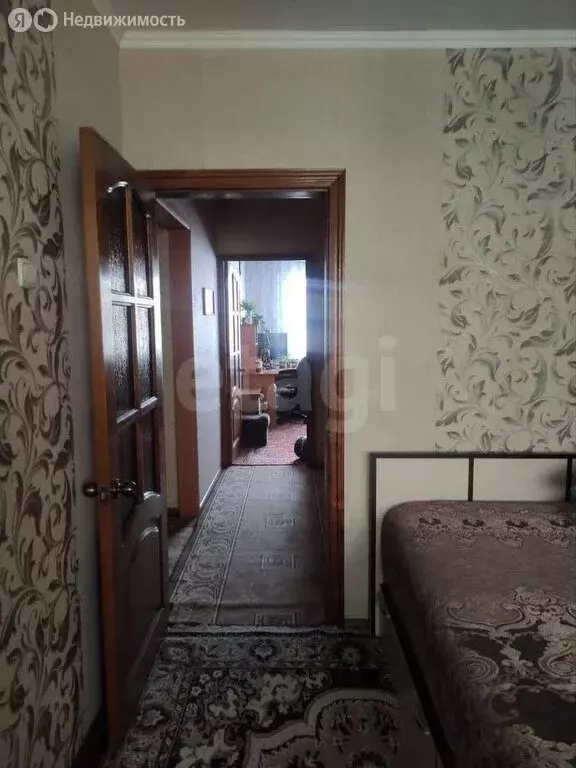 3-комнатная квартира: Бийск, улица Максима Горького, 69 (64.9 м) - Фото 2