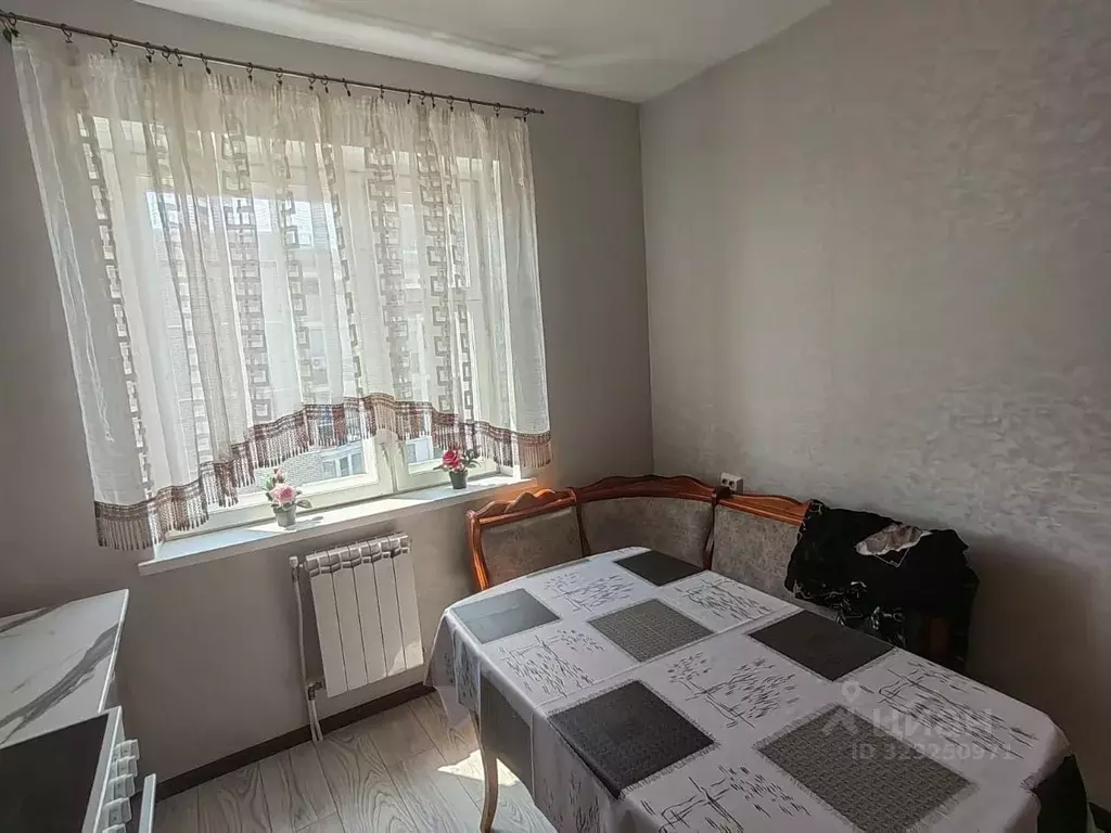 2-к кв. Белгородская область, Белгород ул. Макаренко, 22 (65.0 м) - Фото 2