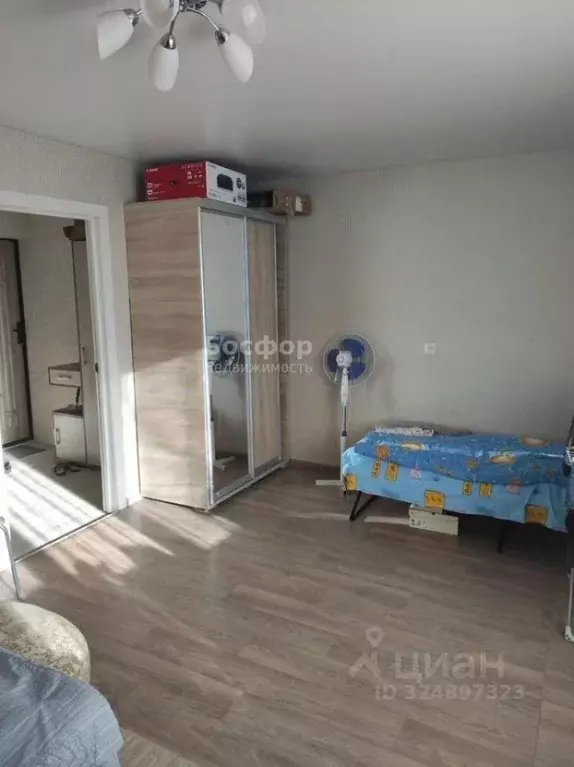 1-к кв. Крым, Кировское пгт ул. Дзержинского, 21Б (36.6 м) - Фото 1