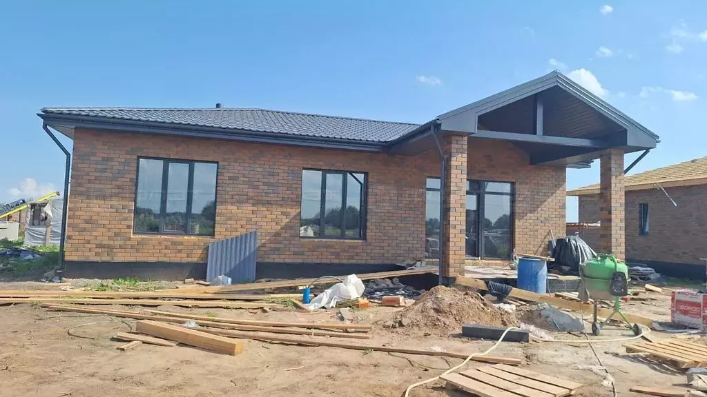 Дом в Татарстан, Лаишевский район, с. Сокуры ул. Достоевского, 13 (125 ... - Фото 1