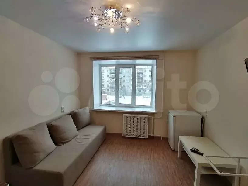 Комната 13 м в 6-к., 2/5 эт. - Фото 1