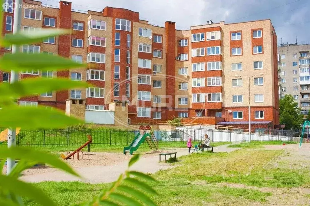 2-комнатная квартира: Калининград, Бахчисарайская улица, 24 (50 м) - Фото 1