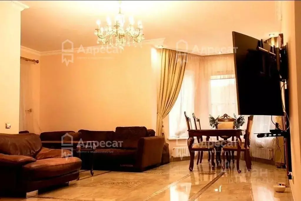 Дом в Волгоградская область, Волгоград ул. Айвазовского (237 м) - Фото 1