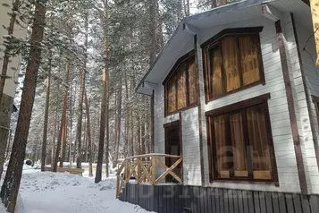 Дом в Кабардино-Балкария, Эльбрусский район, с. Терскол ул. Лесная, ... - Фото 0