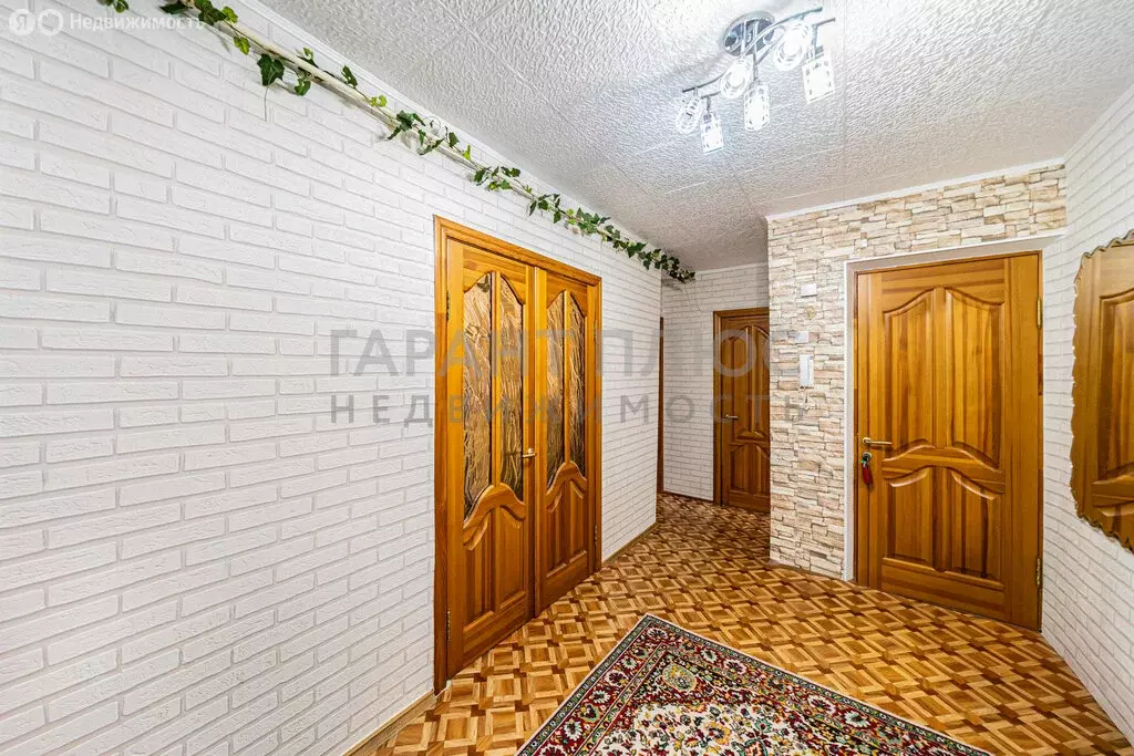3-комнатная квартира: Липецк, улица Ушинского, 30 (76.2 м) - Фото 0