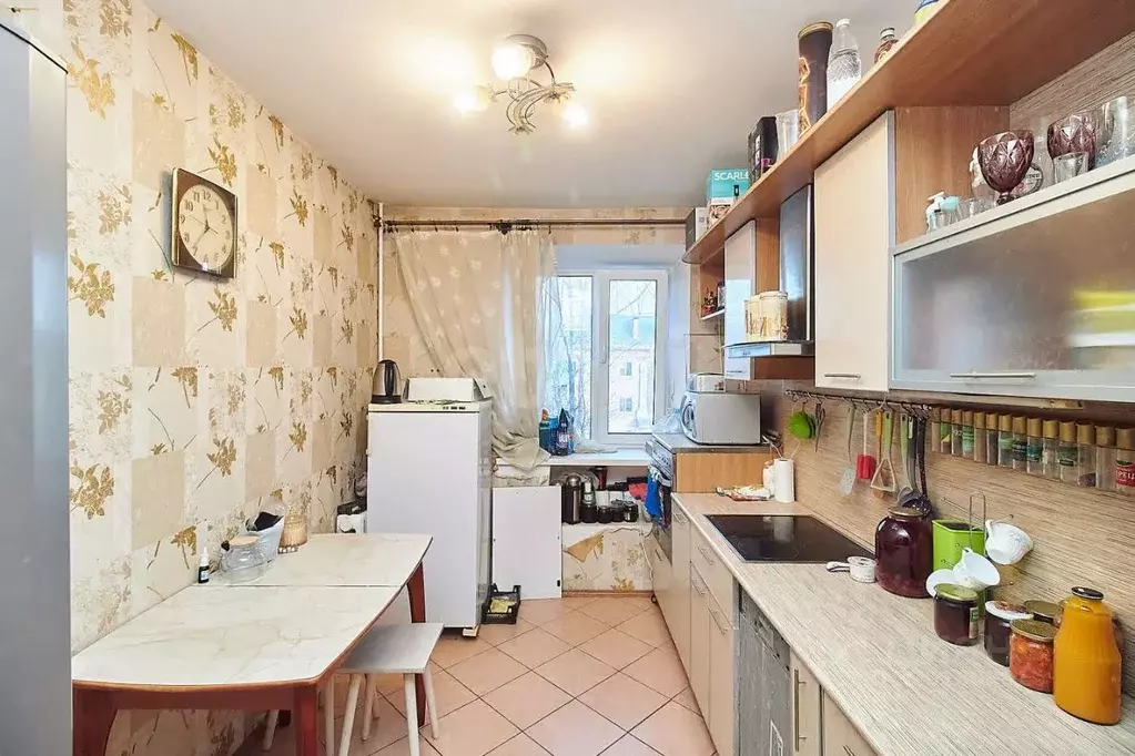 4-к кв. Тюменская область, Тюмень Гилево мкр, ул. Вербная, 1 (90.0 м) - Фото 1