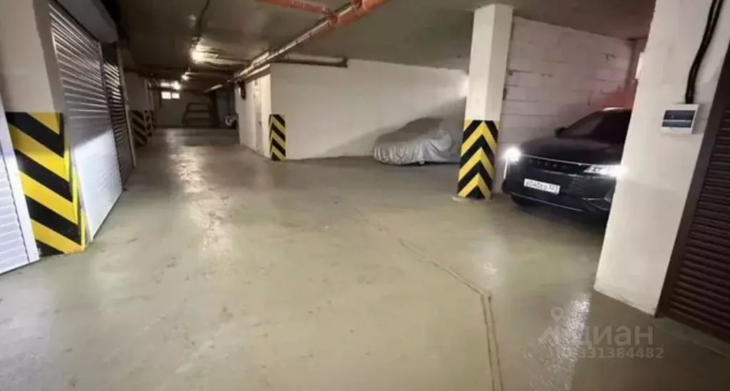 Гараж в Краснодарский край, Геленджик Крымская ул., 22к10 (18 м) - Фото 1