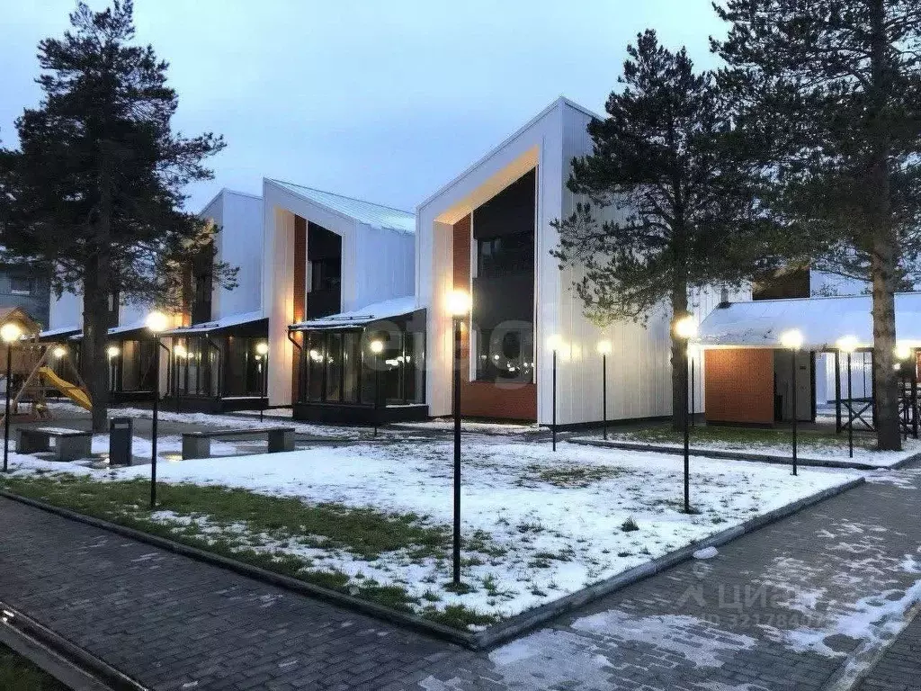 Дом в Ямало-Ненецкий АО, Ноябрьск УЦ мкр,  (209 м) - Фото 0