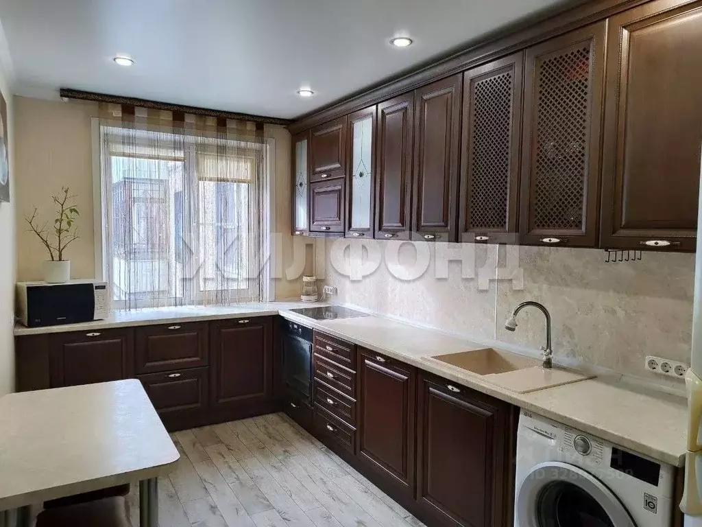 4-к кв. Алтайский край, Барнаул Докучаево мкр, ул. Шукшина, 1 (87.6 м) - Фото 0