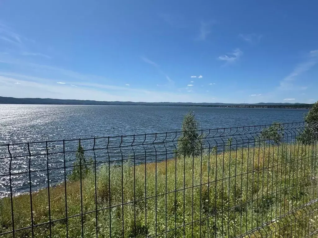 Дом в Челябинская область, Верхнеуфалейский городской округ, с. Иткуль ... - Фото 1