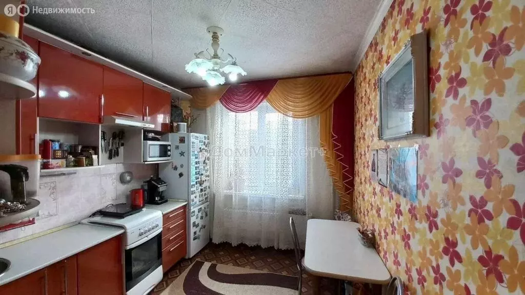 3-комнатная квартира: Новокузнецк, микрорайон Новобайдаевский, ... - Фото 2