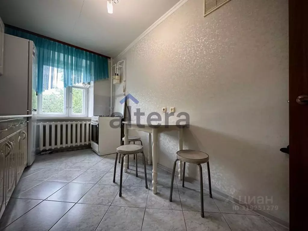 2-к кв. Татарстан, Казань ул. Родины, 37 (50.0 м) - Фото 1