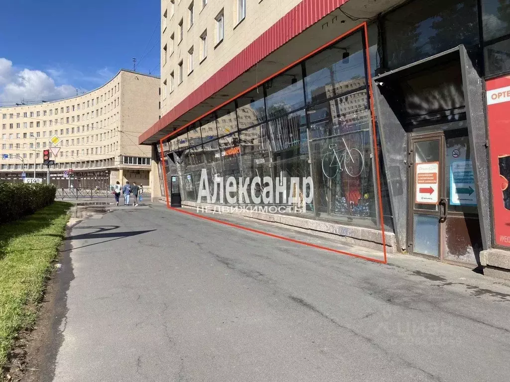 Торговая площадь в Санкт-Петербург Красногвардейская пл., 5 (170 м) - Фото 1