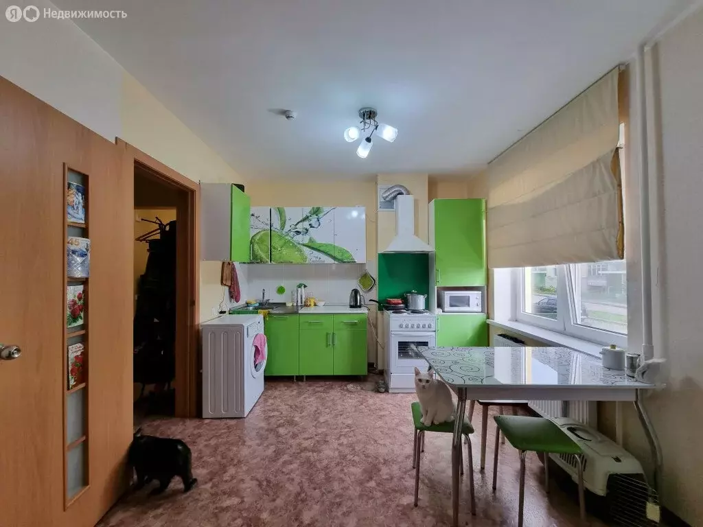 1-комнатная квартира: Киров, микрорайон Коминтерновский, улица ... - Фото 0