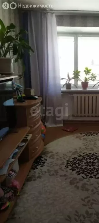 3-комнатная квартира: село Кызыл-Озек, Советская улица, 61 (50 м) - Фото 1
