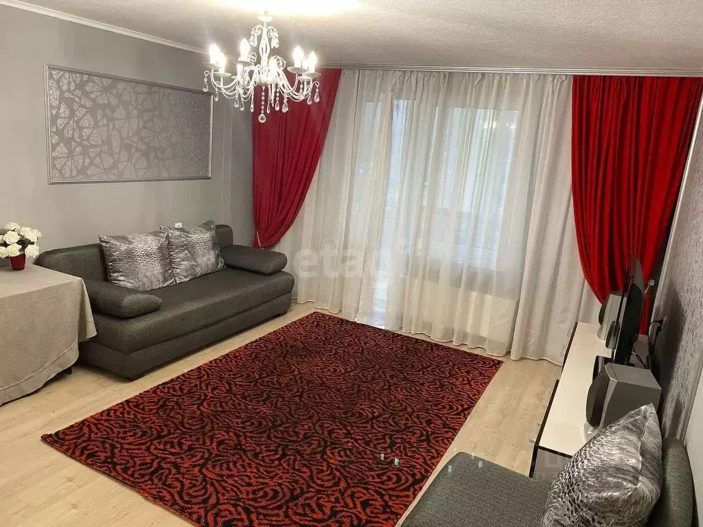 1-к кв. Воронежская область, Воронеж бул. Победы, 50 (50.0 м) - Фото 0