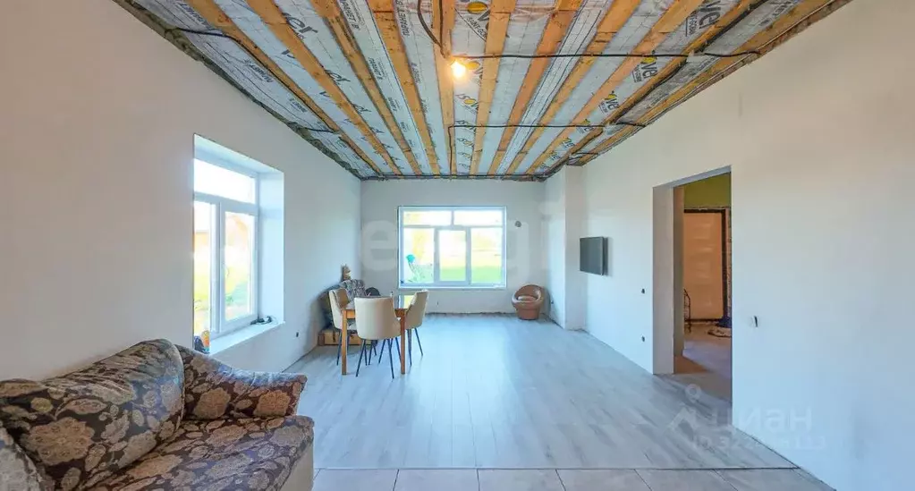 Дом в Вологодская область, пос. Майский ул. Тихая, 4 (164 м) - Фото 1