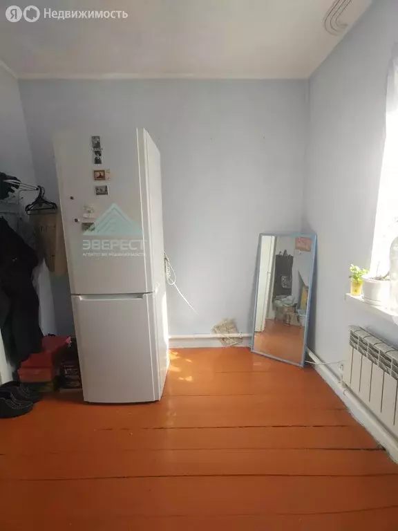 Дом в село Белый Яр, Октябрьская улица, 71 (70 м) - Фото 1