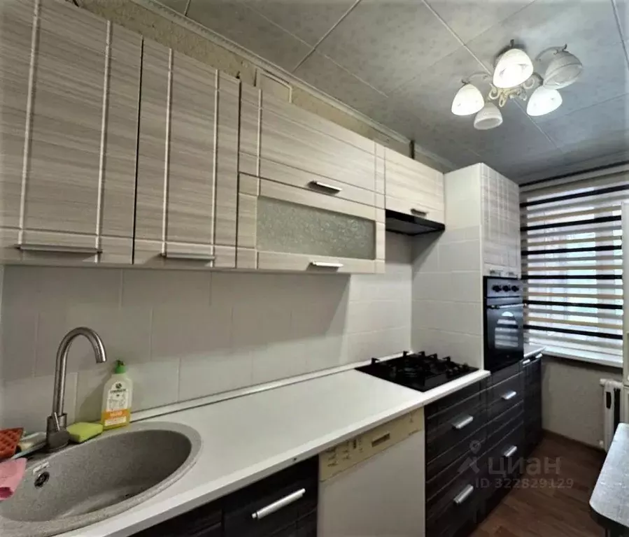 2-к кв. Волгоградская область, Волжский ул. Пушкина, 142 (44.0 м) - Фото 1