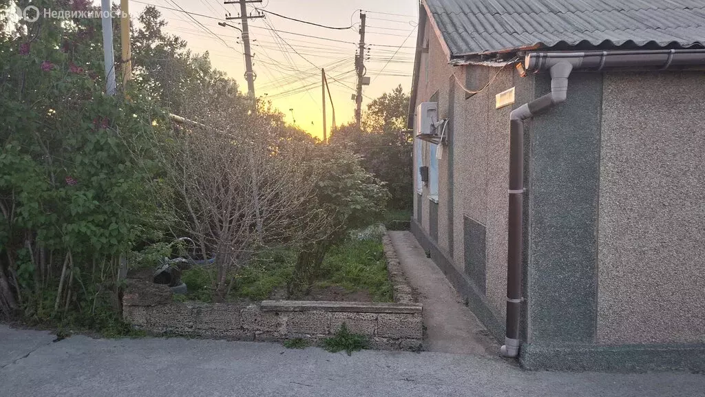 Дом в Чистенское сельское поселение, село Левадки, улица Гречко, 15 ... - Фото 1
