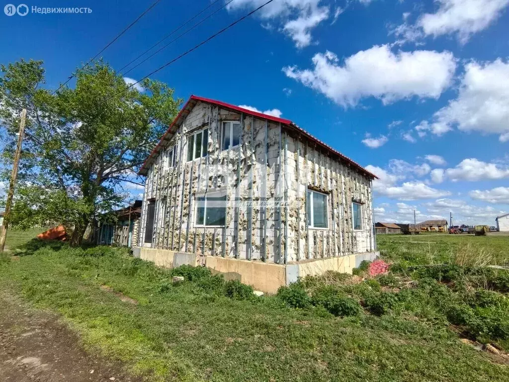 Дом в Челябинская область, Чебаркульский муниципальный округ, деревня ... - Фото 1