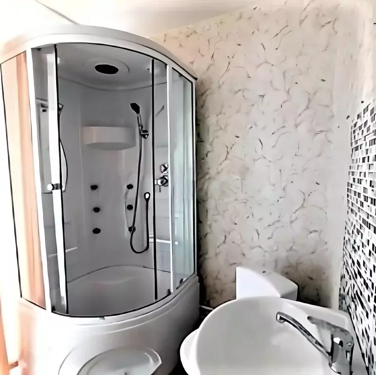 Студия Омская область, Омск Городок Нефтяников мкр, ул. Марка ... - Фото 1