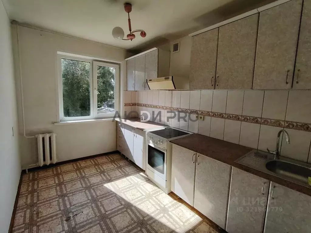 2-к кв. Алтайский край, Барнаул ул. Панфиловцев, 27 (45.0 м) - Фото 0