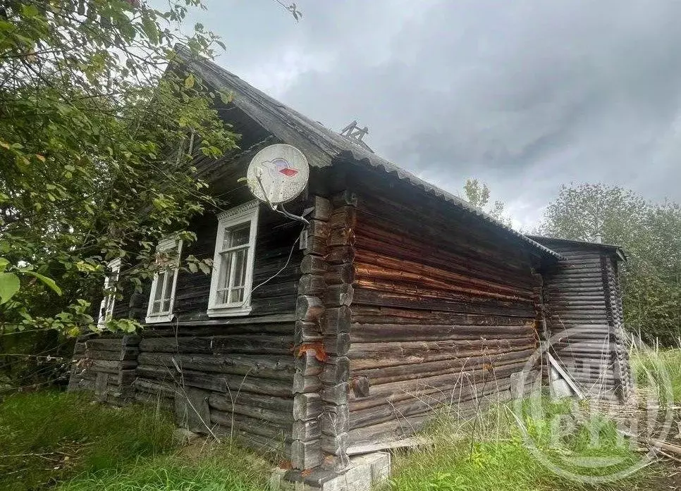 Дом в Ленинградская область, Тихвинский район, Шугозерское с/пос, д. ... - Фото 1