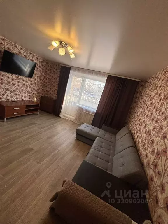 2-к кв. Хакасия, Абакан ул. Комарова, 20 (56.0 м) - Фото 1